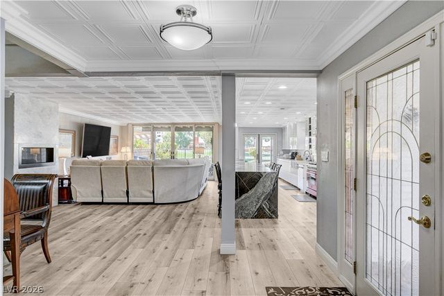 3200 Bel Air Drive, Las Vegas, NV 89109