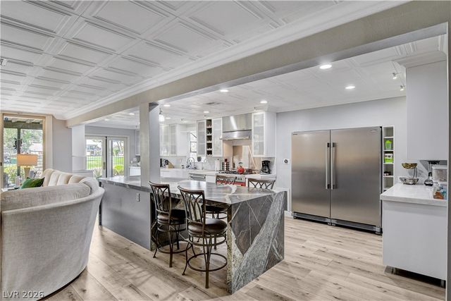3200 Bel Air Drive, Las Vegas, NV 89109