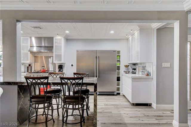 3200 Bel Air Drive, Las Vegas, NV 89109