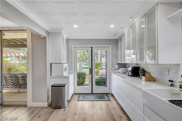 3200 Bel Air Drive, Las Vegas, NV 89109