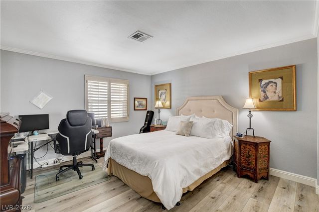 3200 Bel Air Drive, Las Vegas, NV 89109