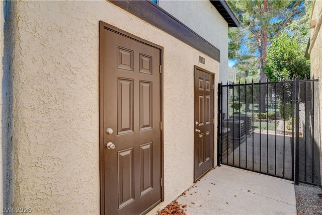 3200 Bel Air Drive, Las Vegas, NV 89109