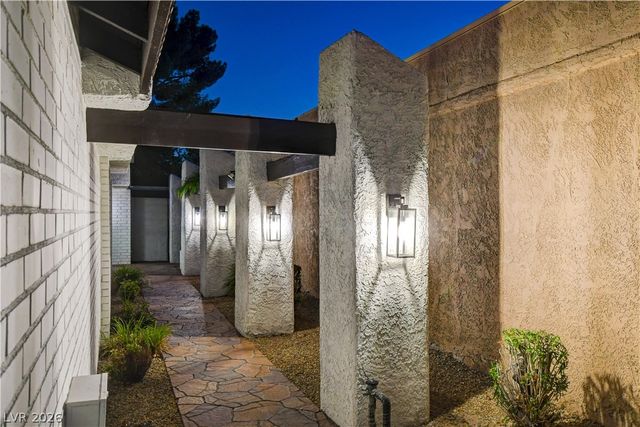 3200 Bel Air Drive, Las Vegas, NV 89109