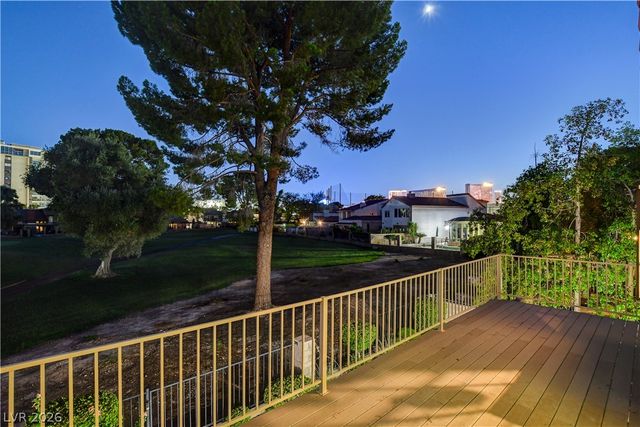 3200 Bel Air Drive, Las Vegas, NV 89109