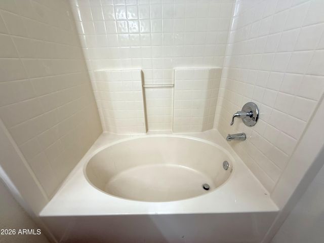 4028 W LONE CACTUS Drive, Glendale, AZ 85308