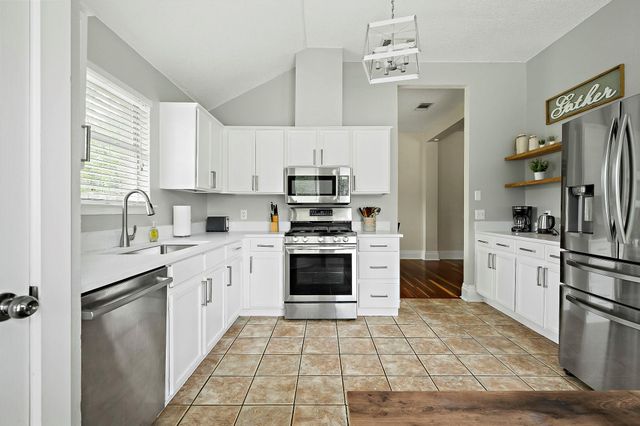 16700 Anjou LN, Round Rock, TX 78681