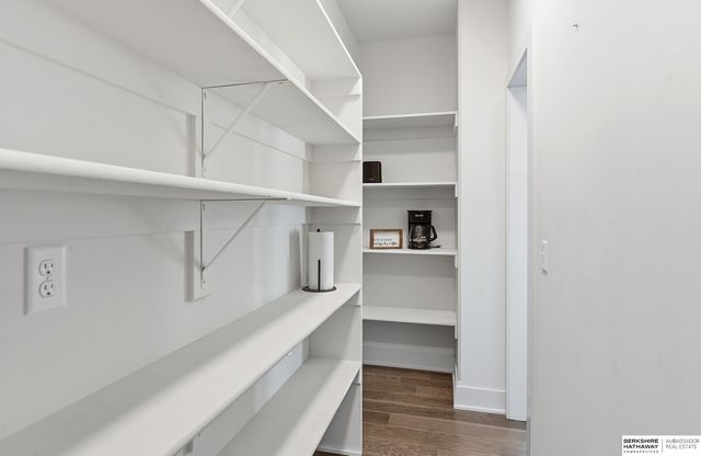 7810 N 167 Street, Bennington, NE 68007