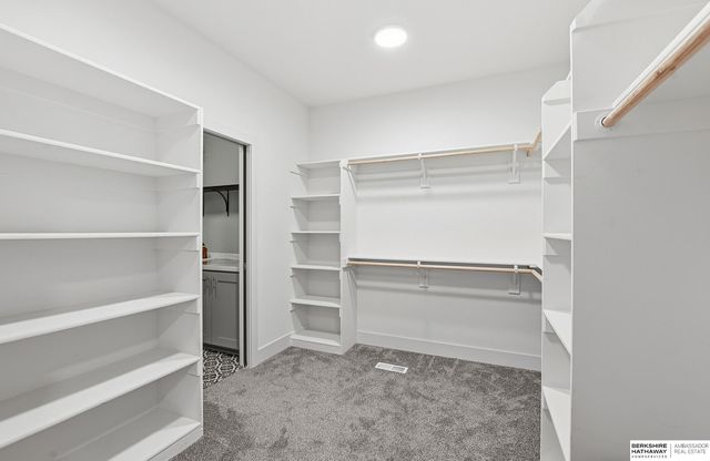 7810 N 167 Street, Bennington, NE 68007