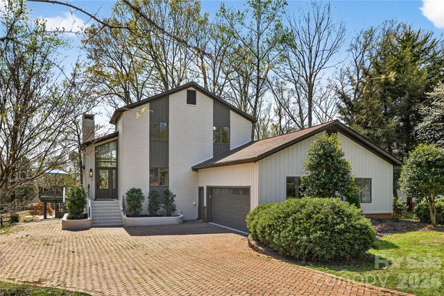 8001 Serendipity Lane, Charlotte, NC 28277