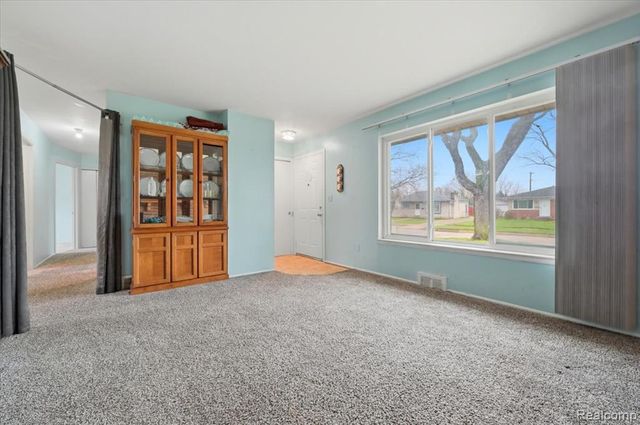 4759 Bernice Avenue, Warren, MI 48091