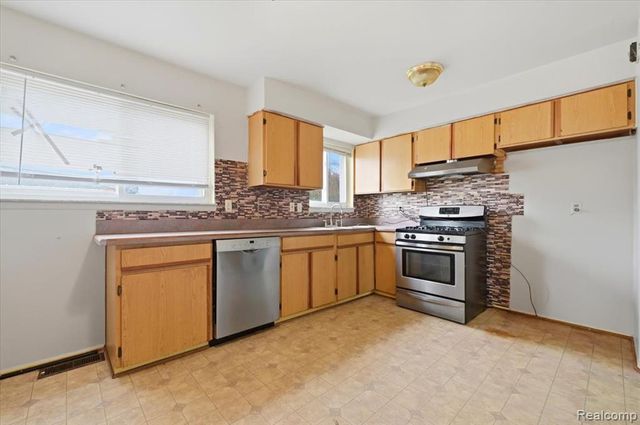 4759 Bernice Avenue, Warren, MI 48091