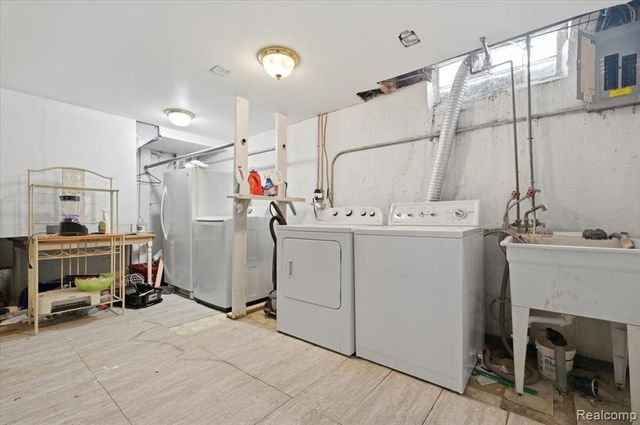 4759 Bernice Avenue, Warren, MI 48091