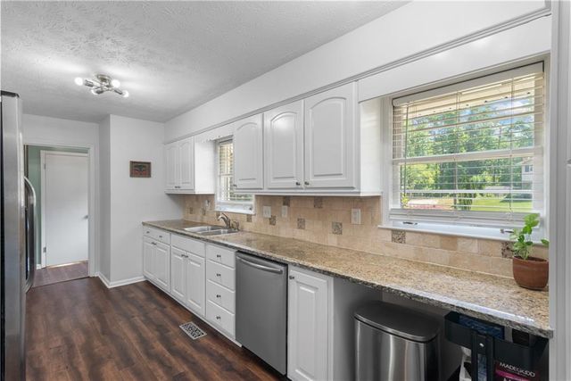 3080 Brownmoore Drive SW, Marietta, GA 30060