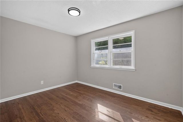 1233 Old Manor Road, Liberty, MO 64068