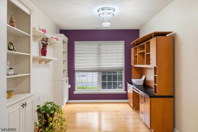 2101 Neville Ct, Franklin Twp., NJ 08873