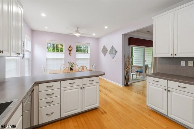 2101 Neville Ct, Franklin Twp., NJ 08873