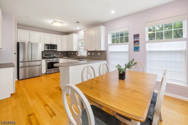 2101 Neville Ct, Franklin Twp., NJ 08873