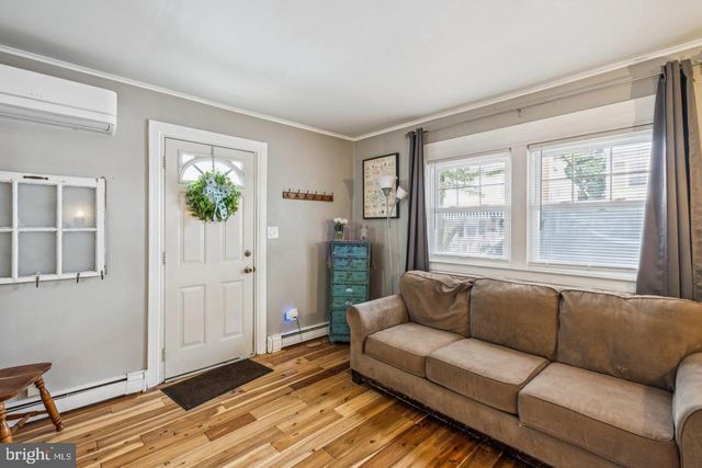 916 CEDAR ST, Bristol, PA 19007