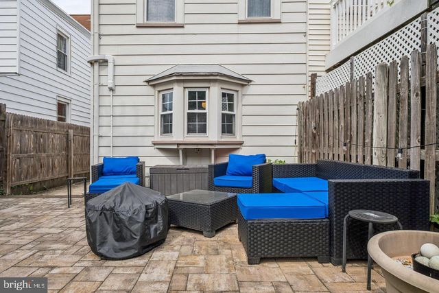 916 CEDAR ST, Bristol, PA 19007