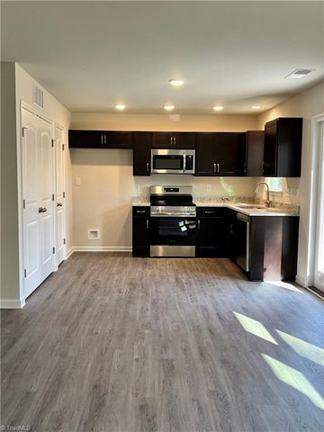 106 Longview Street, Lexington, NC 27295