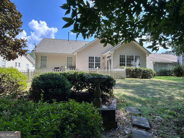 1018 Pinehurst Drive, Peachtree City, GA 30269