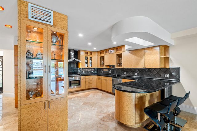 1005 Bel Air Drive, Highland Beach, FL 33487