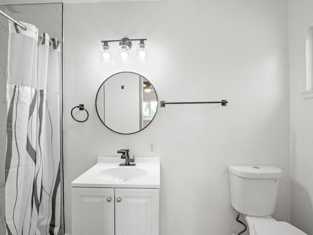 2855 Adler Avenue, Clovis, CA 93612