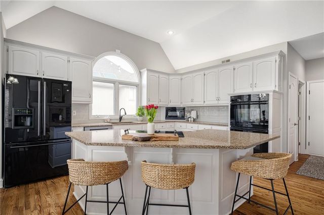 9201 W 145th Street, Overland Park, KS 66221
