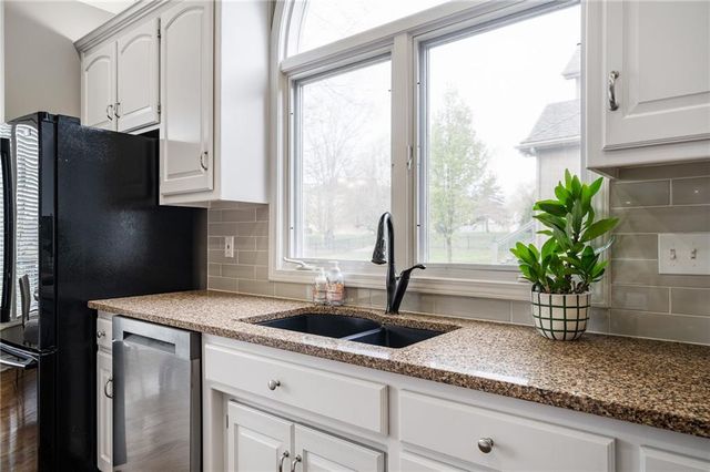 9201 W 145th Street, Overland Park, KS 66221