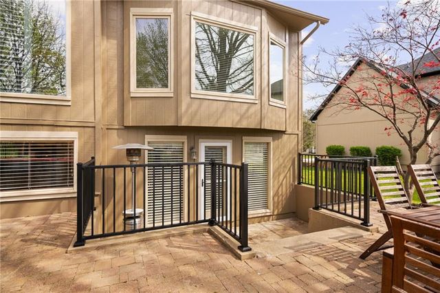 9201 W 145th Street, Overland Park, KS 66221