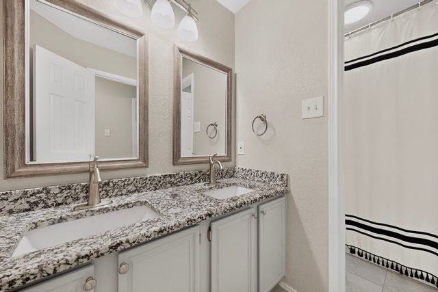 3484 Braes Meadow Drive, Grand Prairie, TX 75052