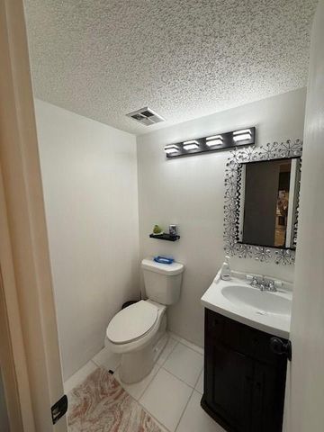 410 NW 68th Ave 416, Plantation, FL 33317