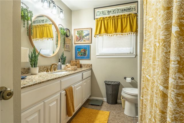 521 Brawner Pkwy, Corpus Christi, TX 78411