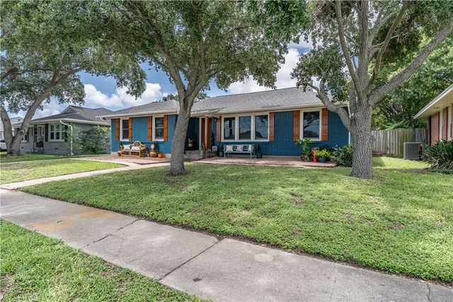 521 Brawner Pkwy, Corpus Christi, TX 78411