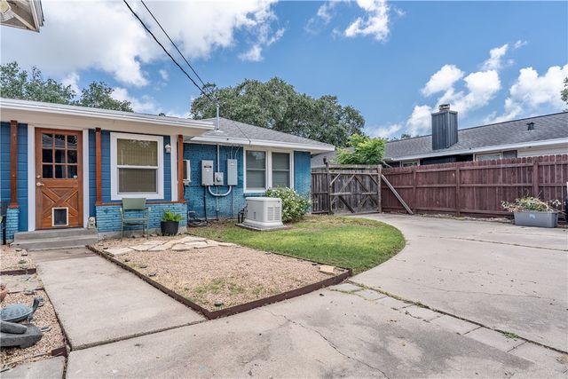 521 Brawner Pkwy, Corpus Christi, TX 78411