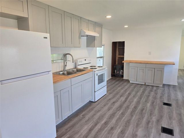 24631 PLUMOSA DRIVE, Leesburg, FL 34748