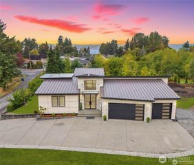 30404 28th Avenue SW, Federal Way, WA 98023