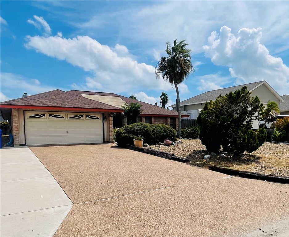14334 GOLDFISH St, Corpus Christi, TX 78418 — photo 2