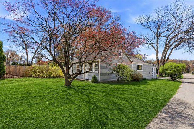 320 Church Avenue, Warwick, RI 02889