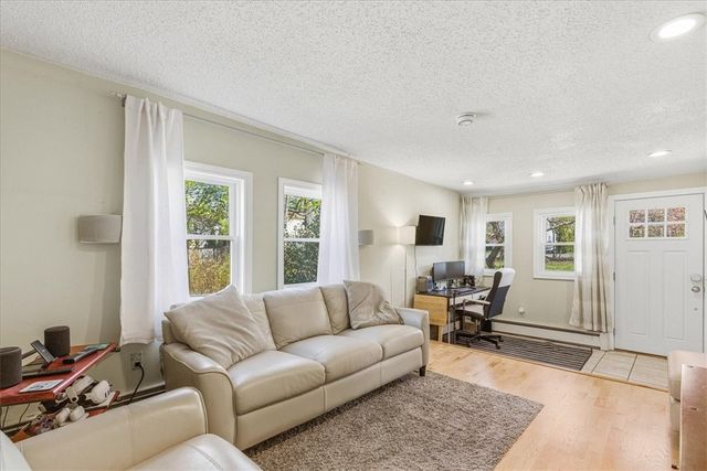 320 Church Avenue, Warwick, RI 02889