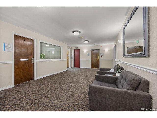 2227 Canyon Blvd 261B, Boulder, CO 80302