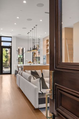 189 W Brookline St, Boston, MA 02118