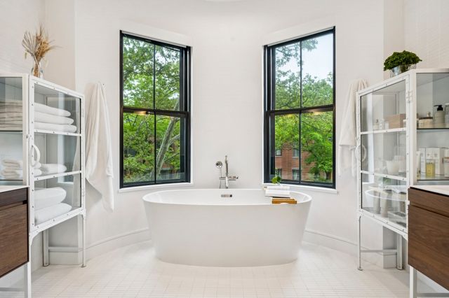 189 W Brookline St, Boston, MA 02118