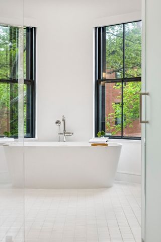 189 W Brookline St, Boston, MA 02118