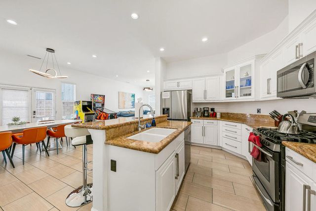 84311 Canzone Drive, Indio, CA 92203