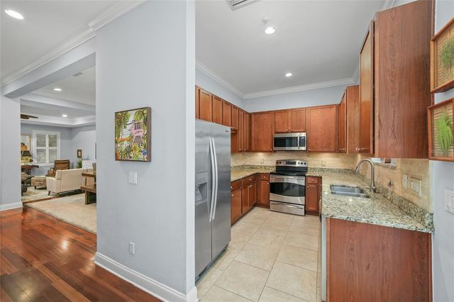 4625 LEGACY PARK DRIVE, Tampa, FL 33611