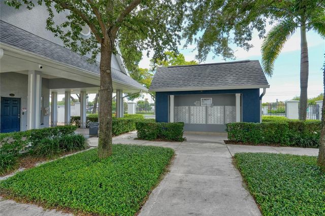 4625 LEGACY PARK DRIVE, Tampa, FL 33611