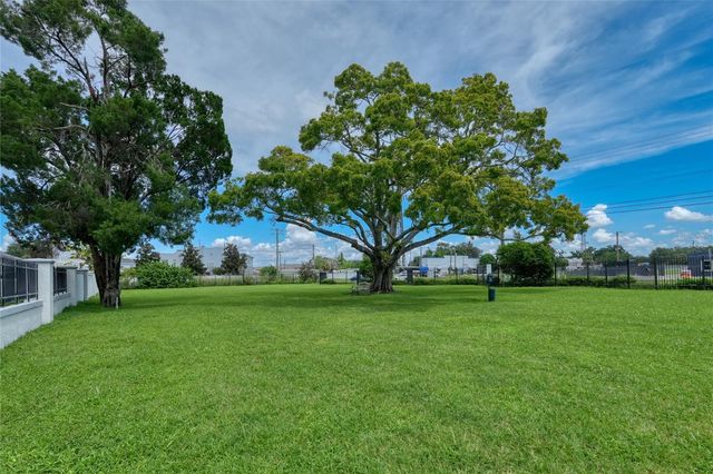 4625 LEGACY PARK DRIVE, Tampa, FL 33611