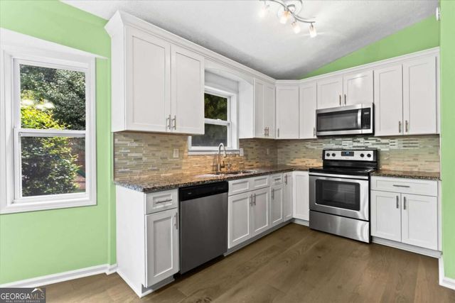 492 Rustic Ridge Circle, Lawrenceville, GA 30043
