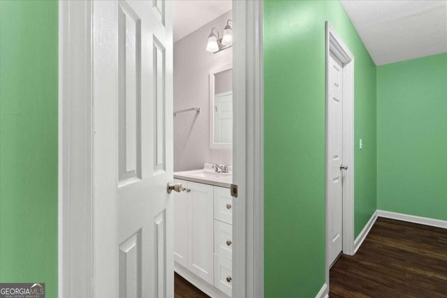 492 Rustic Ridge Circle, Lawrenceville, GA 30043